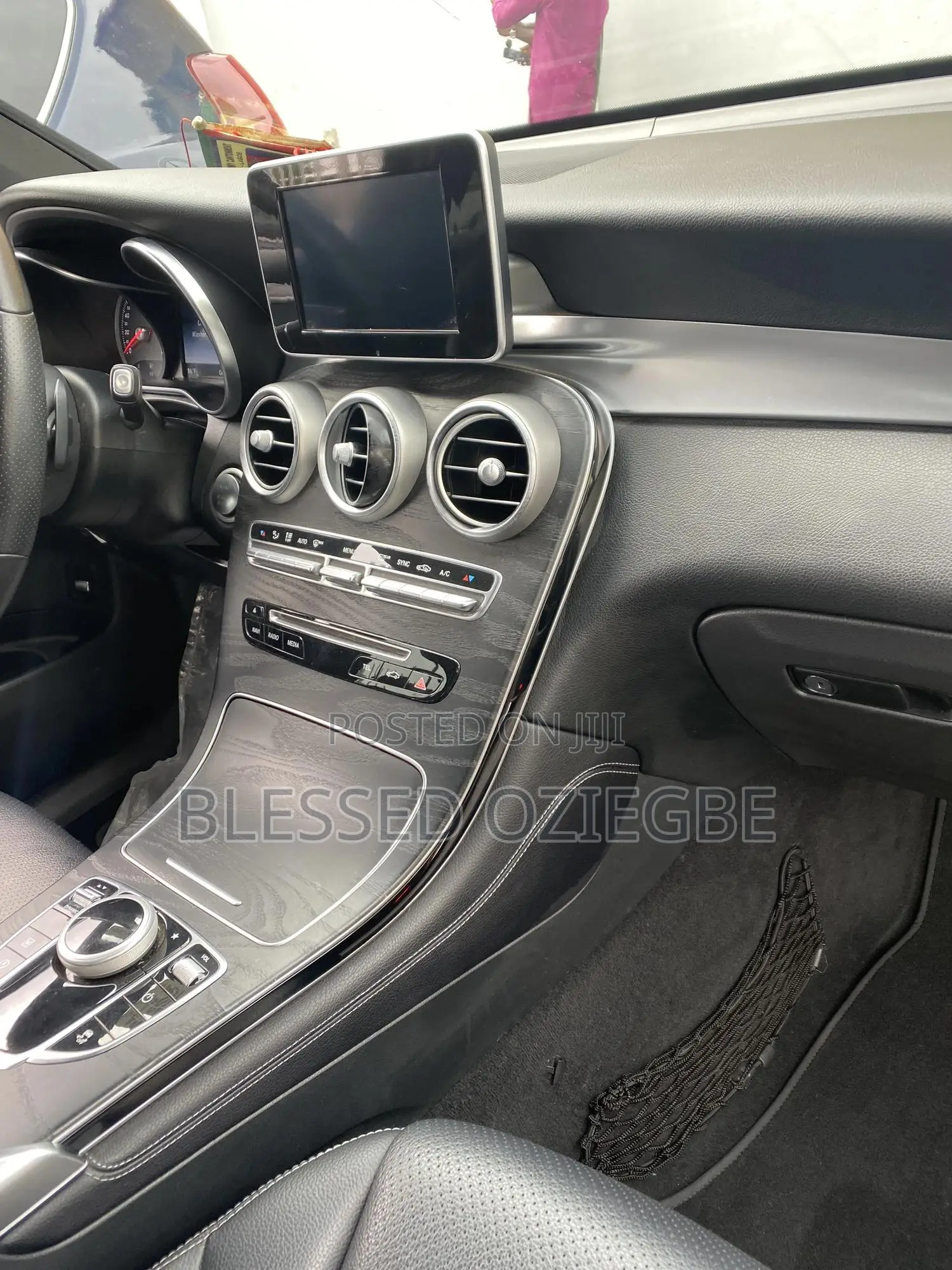 Mercedes-Benz GLC-Class 2018 Red