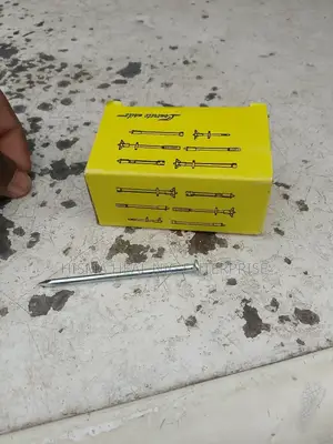 Concrete Tornado Nails Carton (50 Boxes)