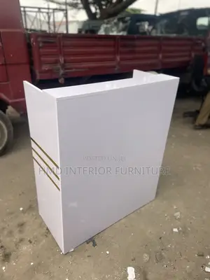 Unique Reception Table