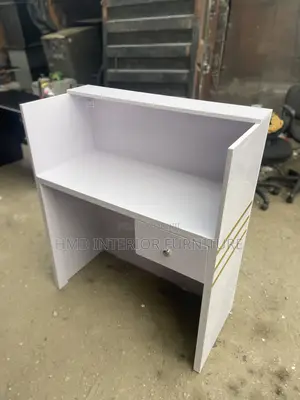 Unique Reception Table