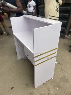 Unique Reception Table