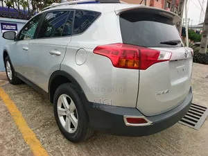 Toyota RAV4 2014 Silver
