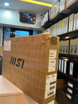 New Laptop MSI Katana 15 32GB AMD Ryzen 9 SSD 1T