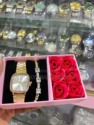 Wristwatch Set as Gift Items Fully Packaged
