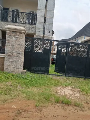 6bdrm Duplex in Along Von Road Lugbe for sale