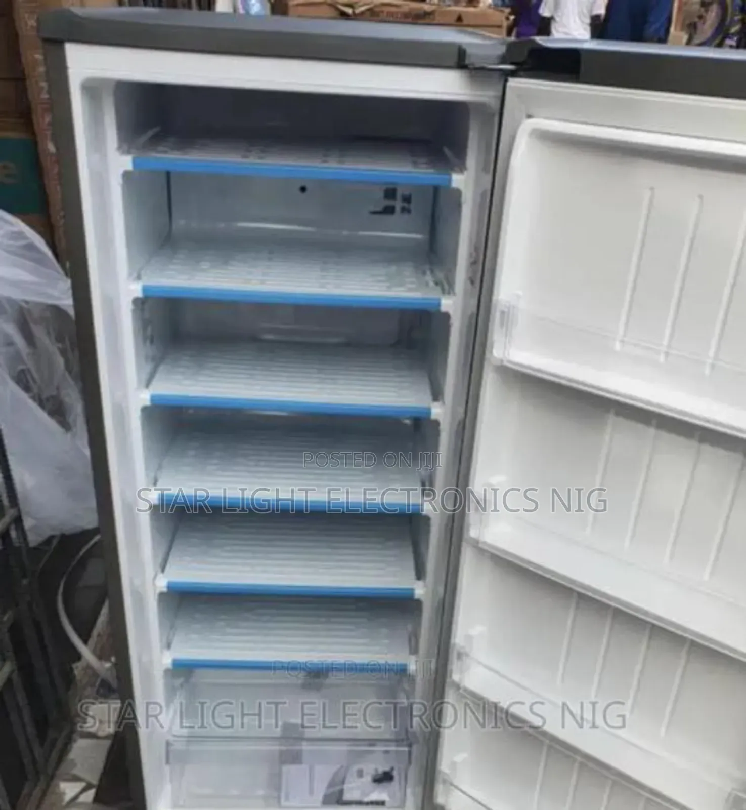 Upright Freezer Inverter 305