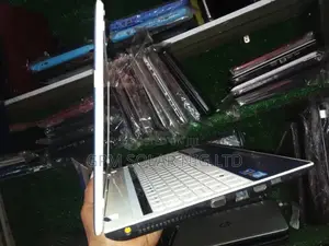 New Laptop Packard Bell 4GB Intel Core I3 HDD+SSD 320GB