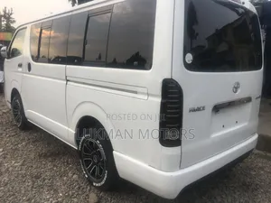 Toyota HiAce 2012 White