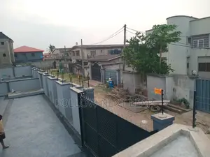 Electric Fence Installer