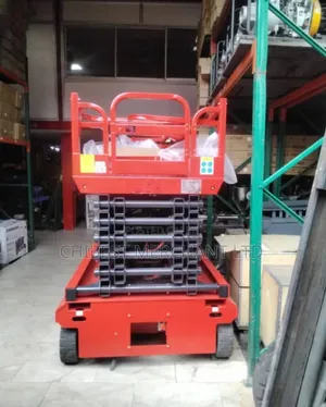 Mobile High Raised Lift Table Self Propelled 12m