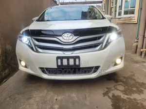 Toyota Venza Limited 4dr Wagon AWD (3.5L 6cyl 6A) 2015 White