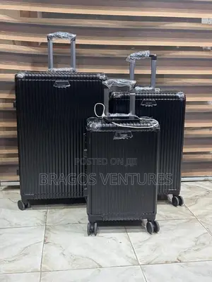 Trian Bottle Holder Set of 3pcs Boxes