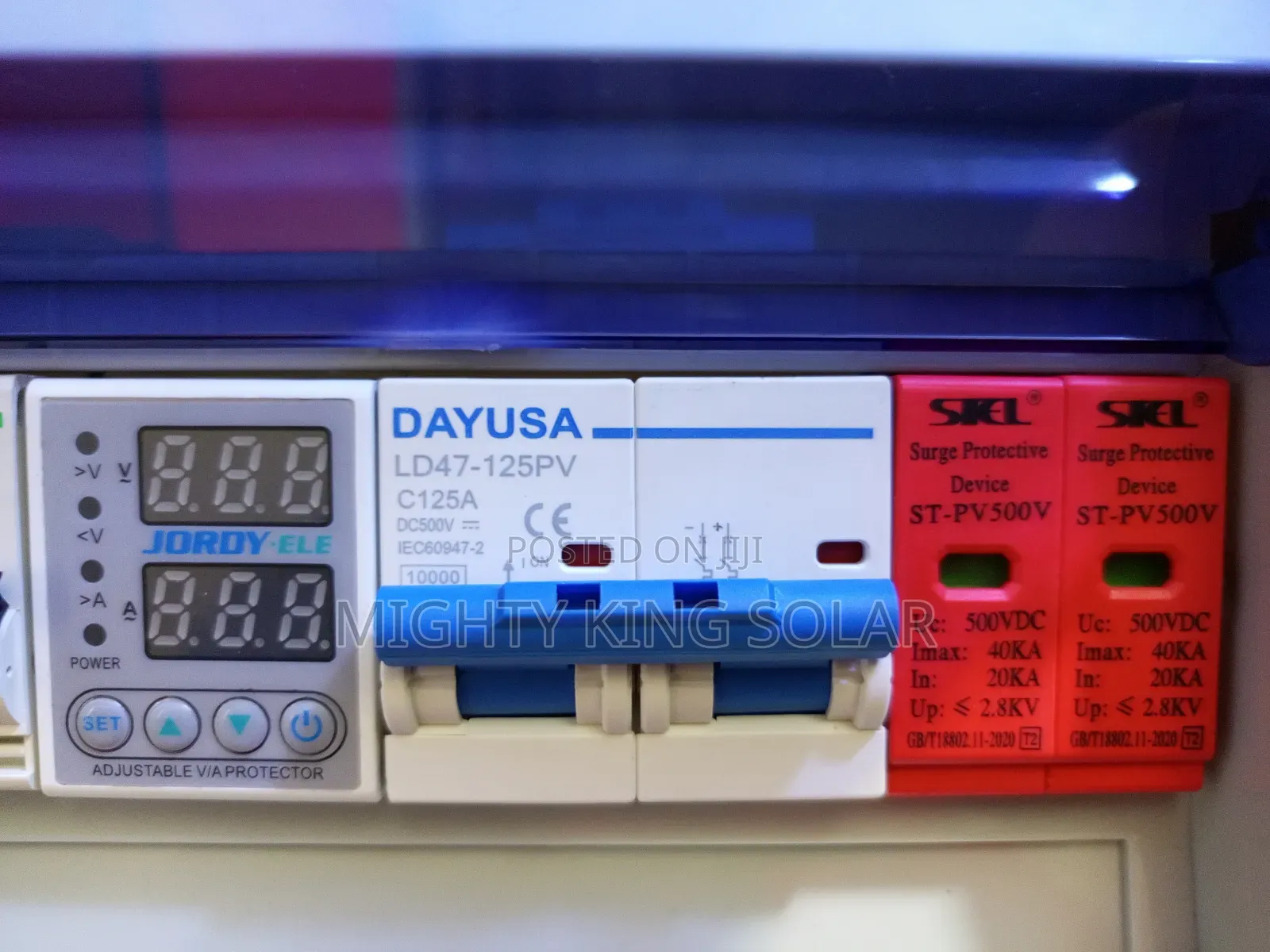 Lithium Co. Solar Breakers With Automatic Change Over