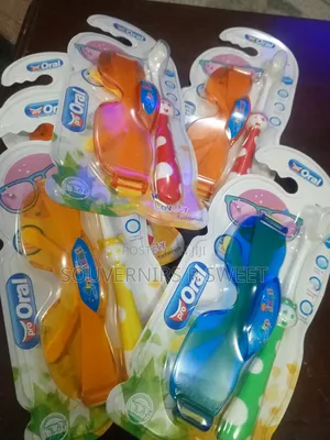 Kids Toothbrush With Glasses_dozen