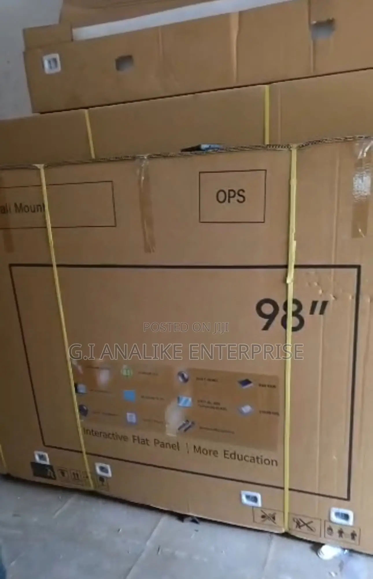Riotouch 98" Uhd Flat Panel.