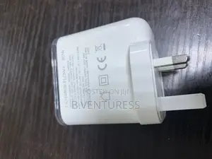Momax 1-Charge Flow+ 3-Port Gan Charger 80w