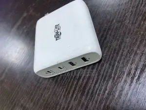 Tripp Lite 4-Port Compact 100watts Wall Charger