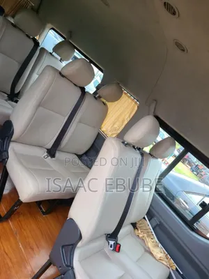 Toyota HiAce 2017 White
