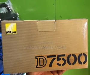 Nikon D7500 With 18-140mm