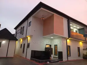 4 Bedroom Duplex