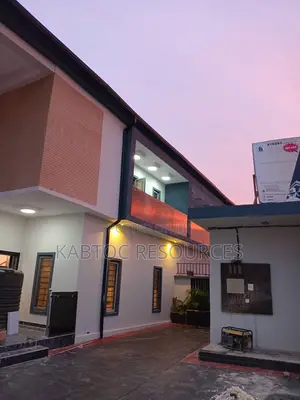 4 Bedroom Duplex