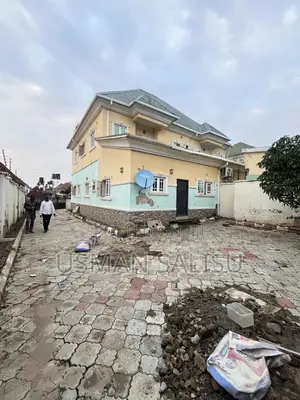 Photo - 4bdrm Duplex in Life Camp for rent