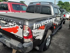 Toyota Tacoma TRD PRO V6 4dr Double Cab 4WD 5.0 ft. SB (4.0L 6cyl 5A)