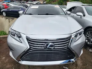 Lexus ES 2016 Silver