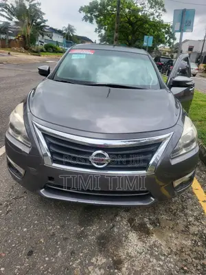 Nissan Altima 2.5 SV 4dr Sedan (2.5L 4cyl CVT) 2015 Gray