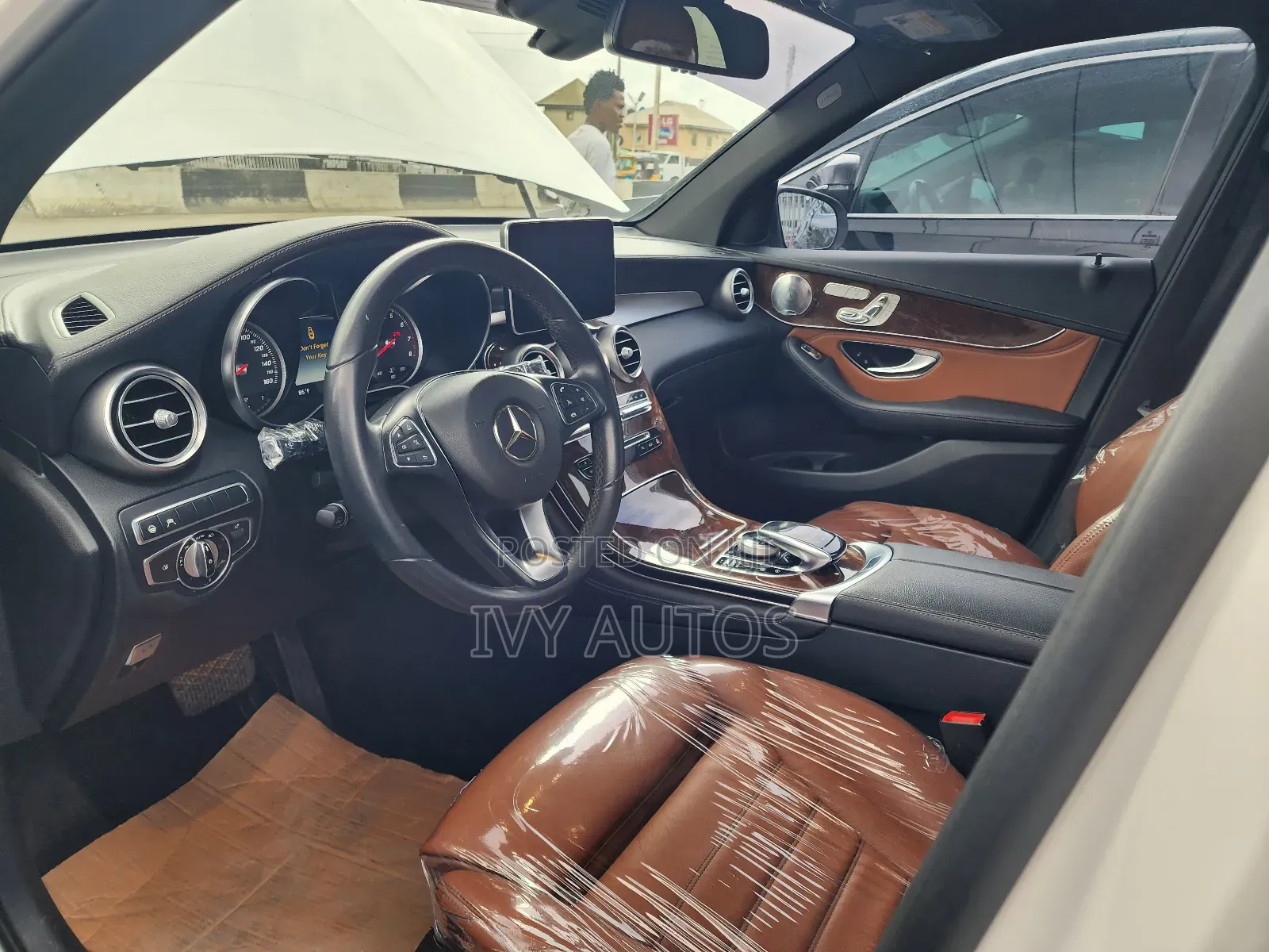 Mercedes-Benz GLC-Class 2017 White
