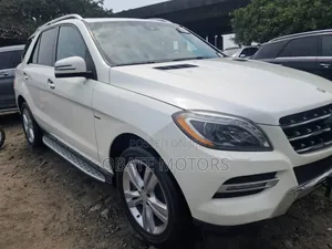Mercedes-Benz M Class ML350 4dr SUV (3.5L 6cyl 7A) 2015 White
