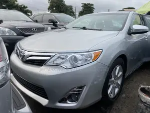 Toyota Camry LE 4dr Sedan (2.5L 4cyl 6A) 2013 Silver