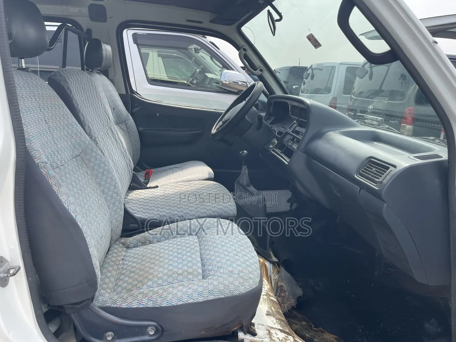 Toyota HiAce 2008 White