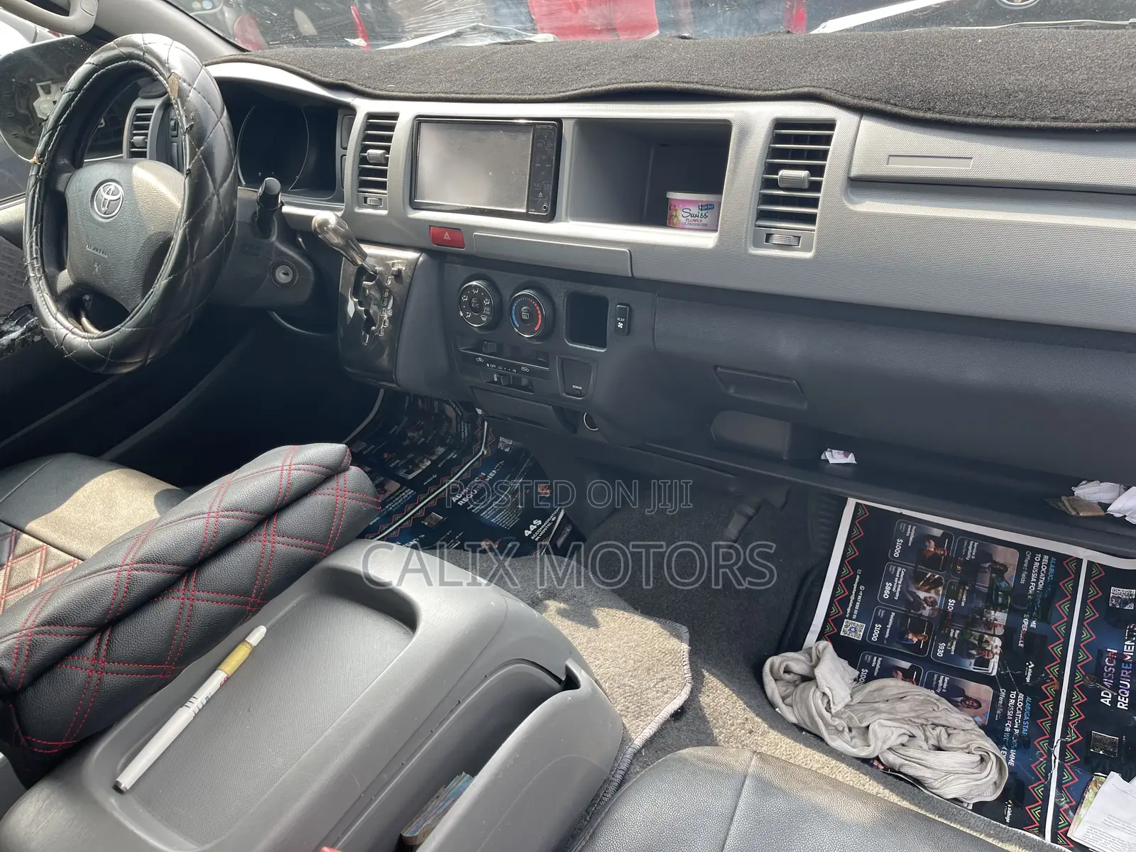 Toyota HiAce 2014 Black