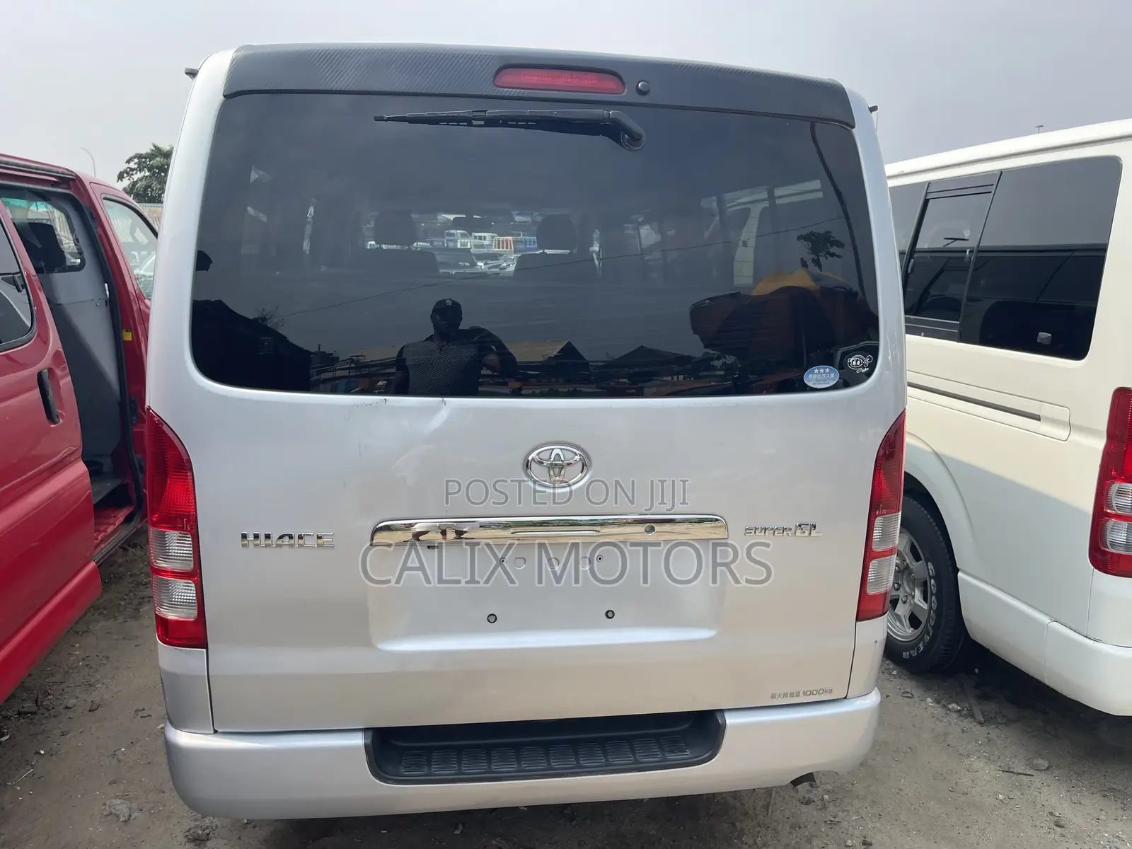 Toyota HiAce 2010 Silver