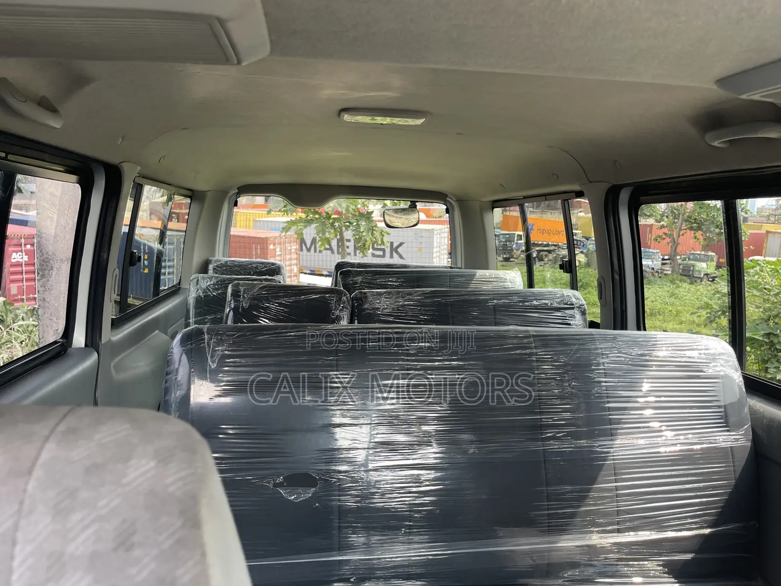 Toyota HiAce 2010 Silver