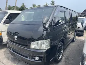 Toyota HiAce 2012 Black