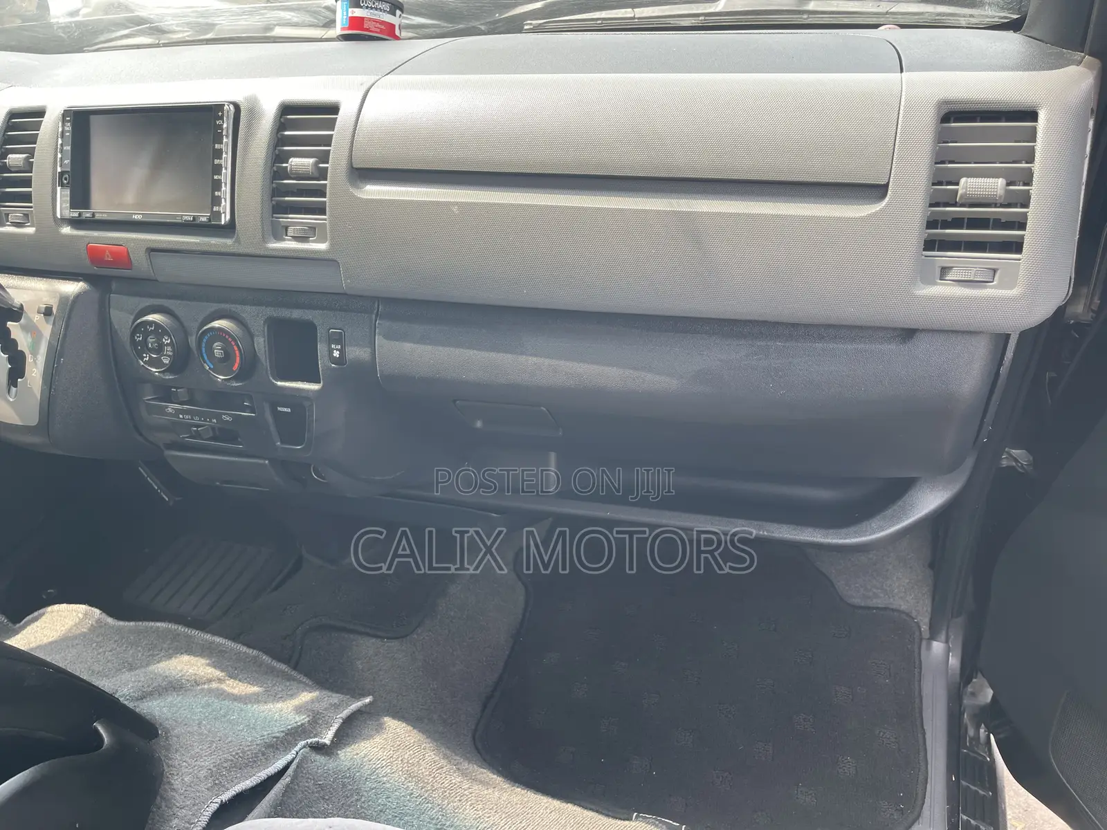 Toyota HiAce 2012 Black