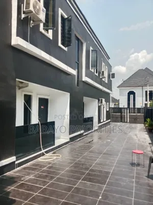 Photo - 3bdrm Apartment in Warri for rent