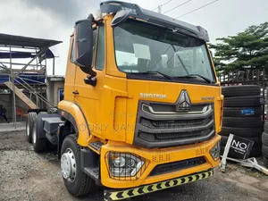 Sinotruk Howo Nx 371,10 Tires Truck Head