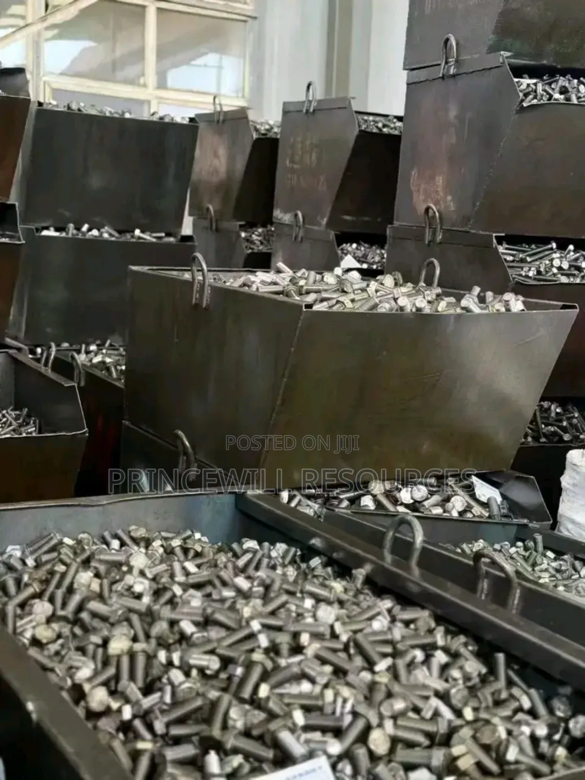 Bolt and Nut With Washers Quality Grade