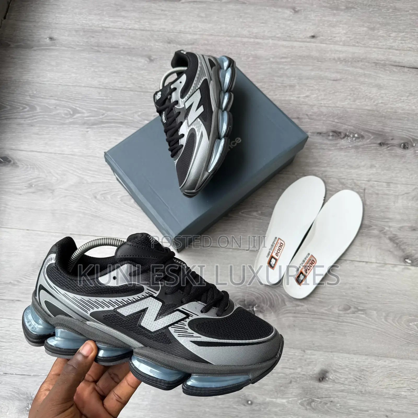 Original New Balance Abzorb 2000 Sneakers Collection