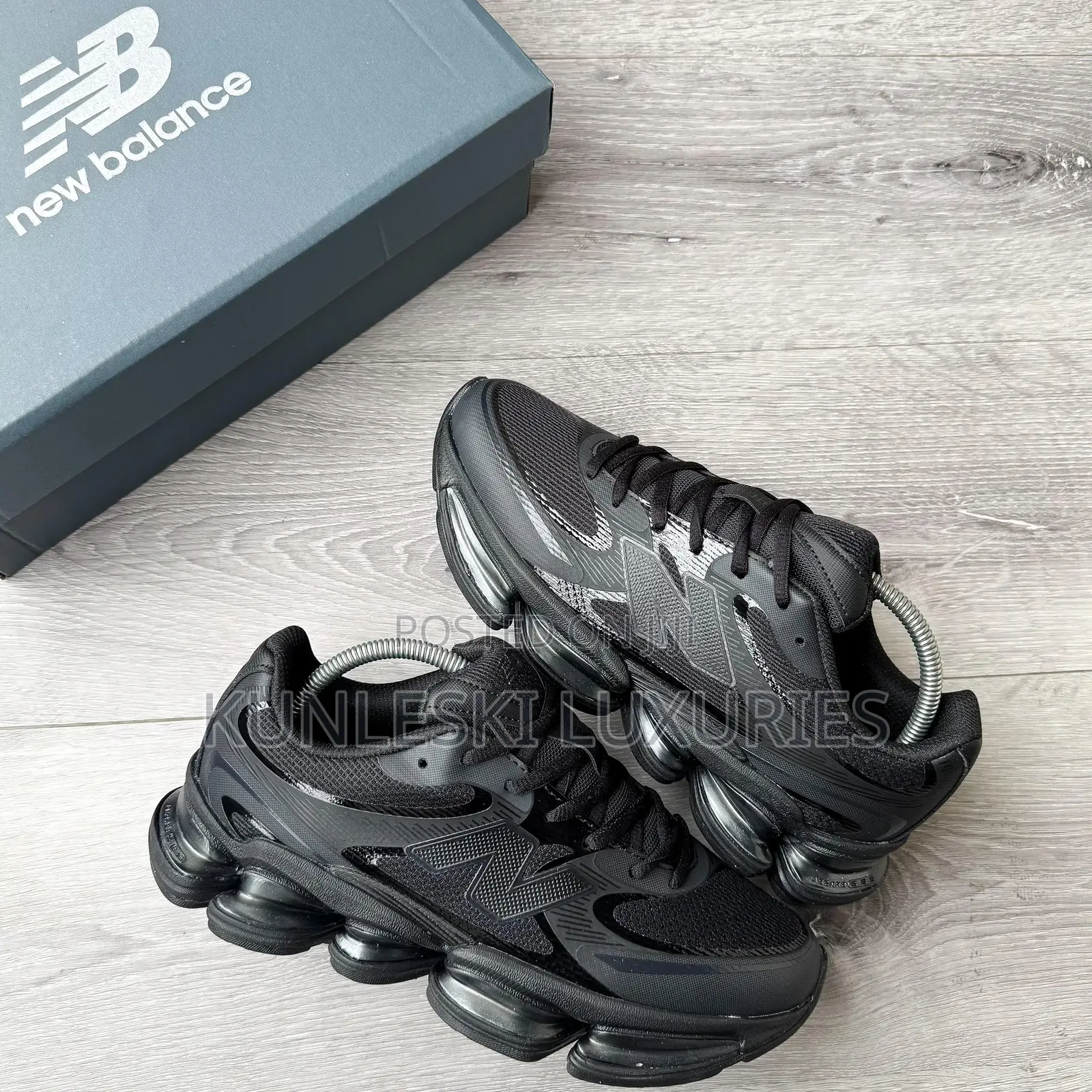 Original New Balance Abzorb 2000 Sneakers Collection