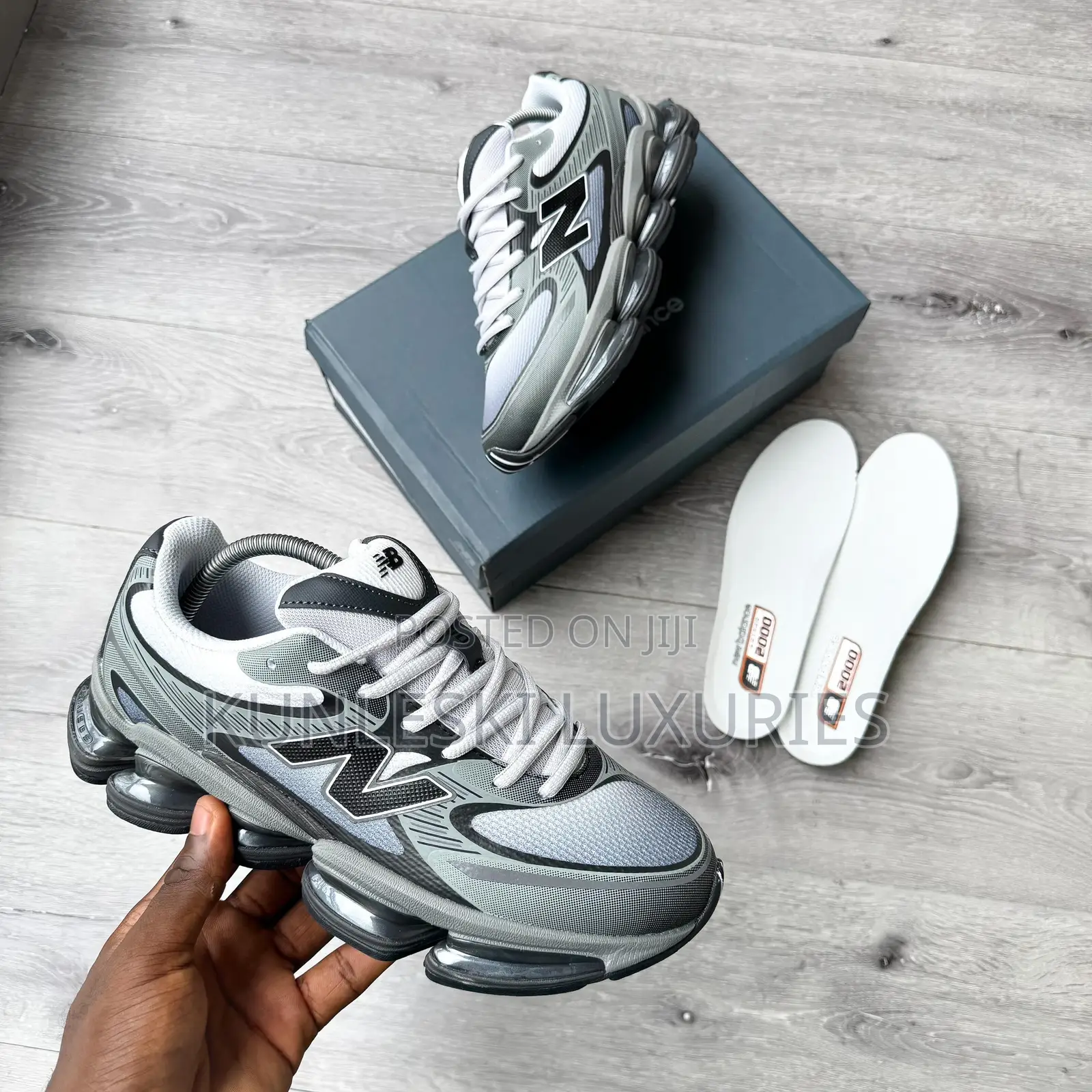 Original New Balance Abzorb 2000 Sneakers Collection