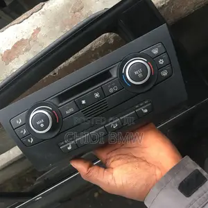 BMW E87 E90 Stereo/Ac Control Board