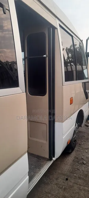 Toyota Coaster 2017 Gold