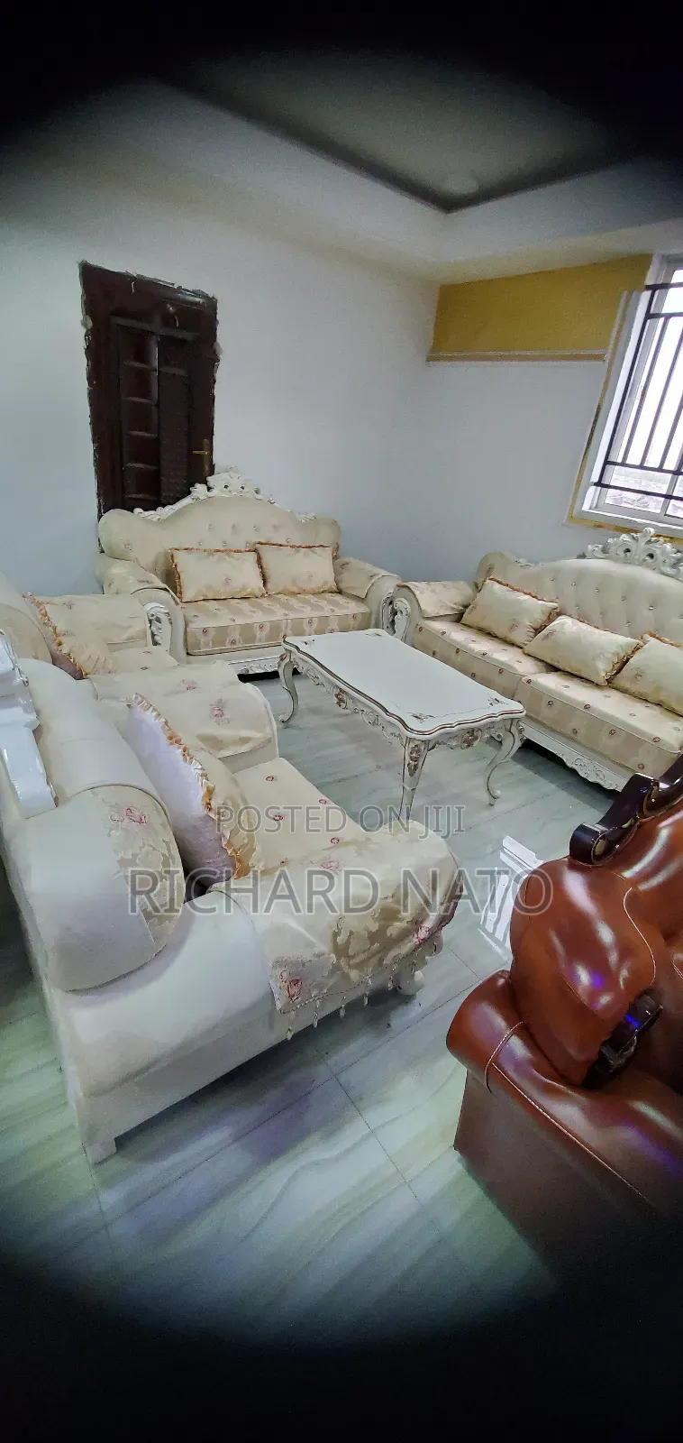 Quality Sofa Set