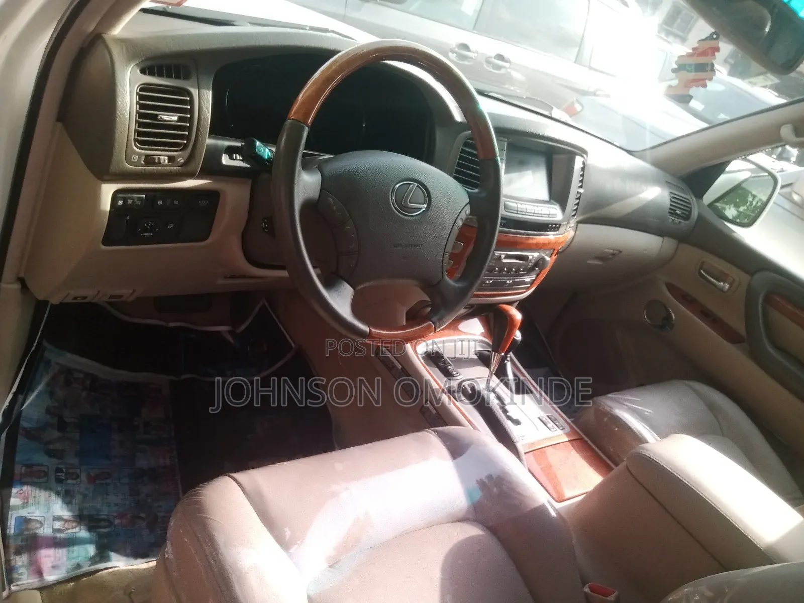 Lexus LX 470 AWD 2005 White