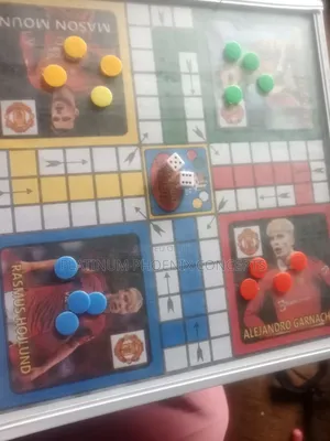 Glass Face Ludo With Complete Dice and Seed