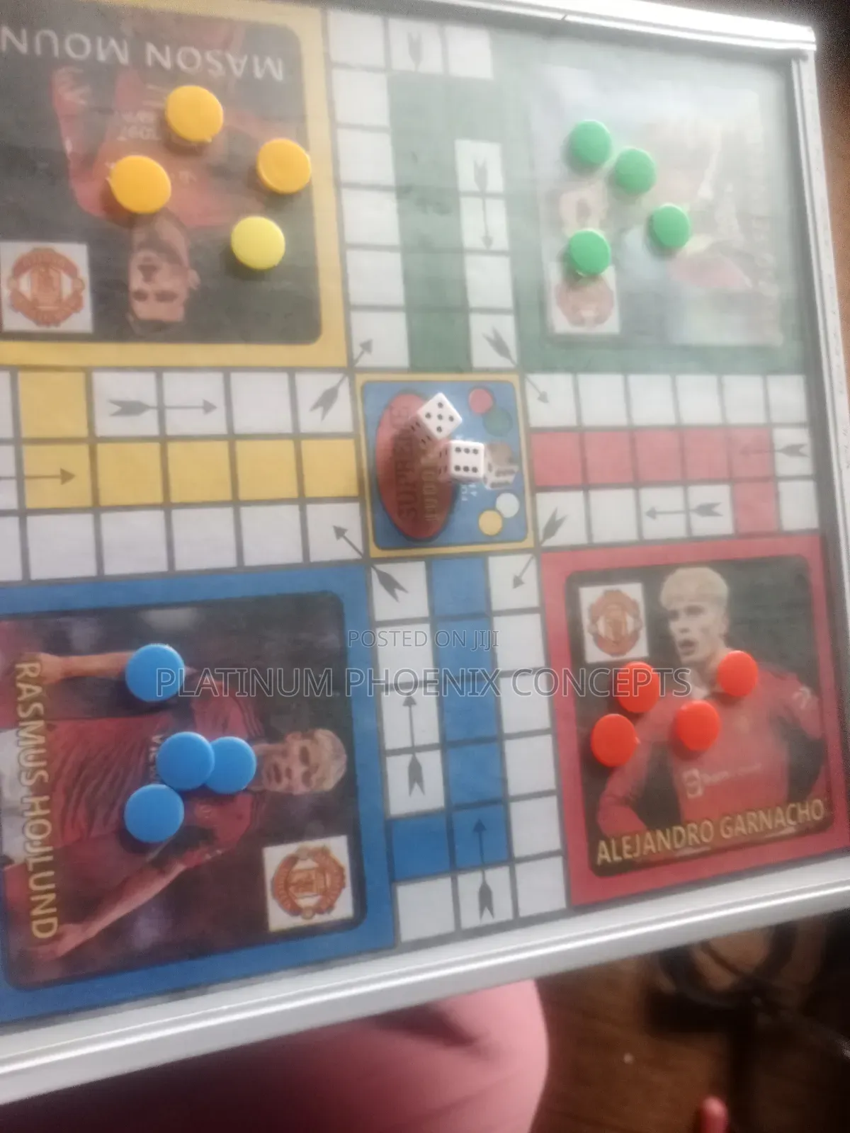 Glass Face Ludo With Complete Dice and Seed